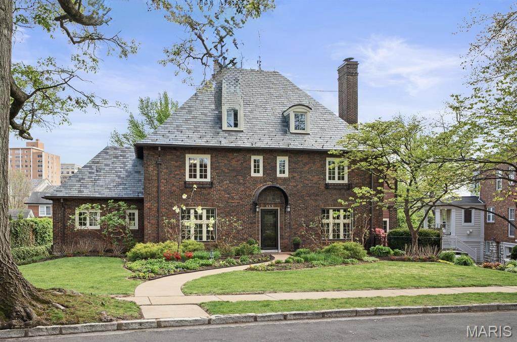 665 Polo Drive - Photo 1