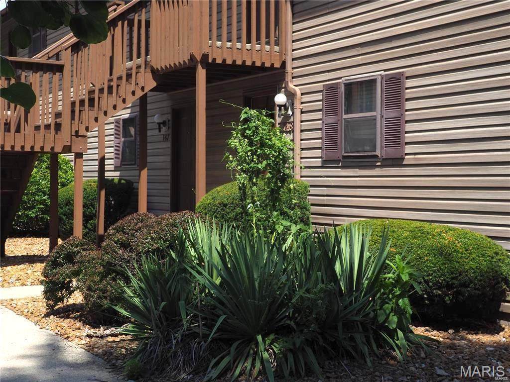 122 Ashley Drive - Photo 1