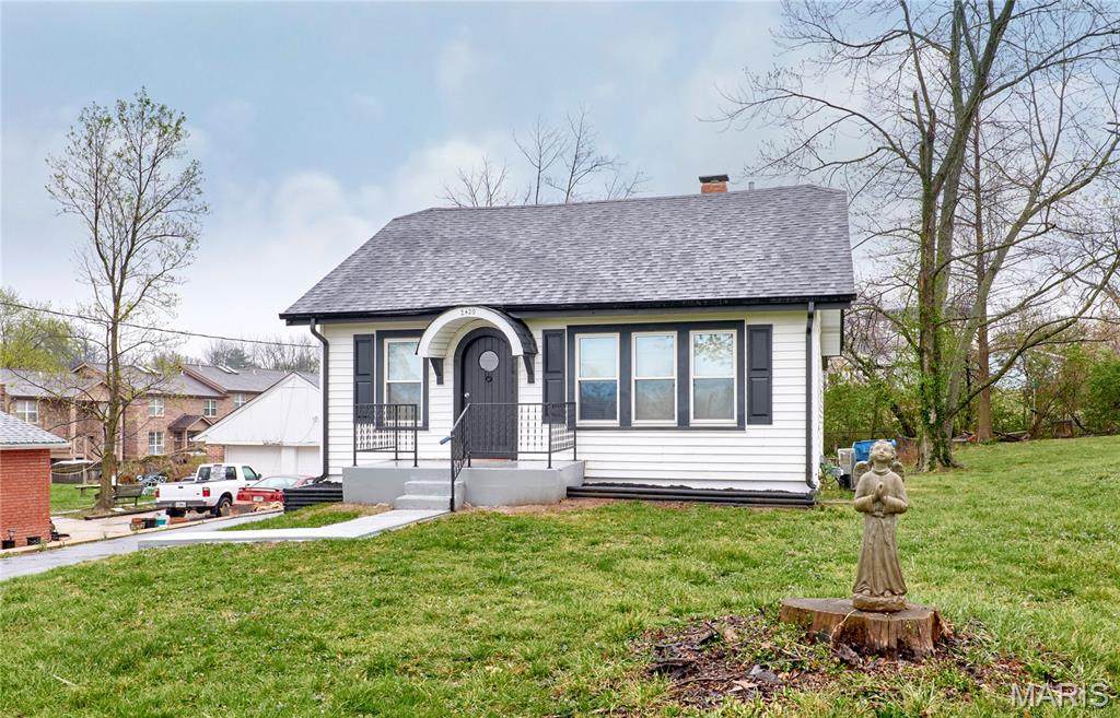 2420 Fowler Avenue - Photo 1