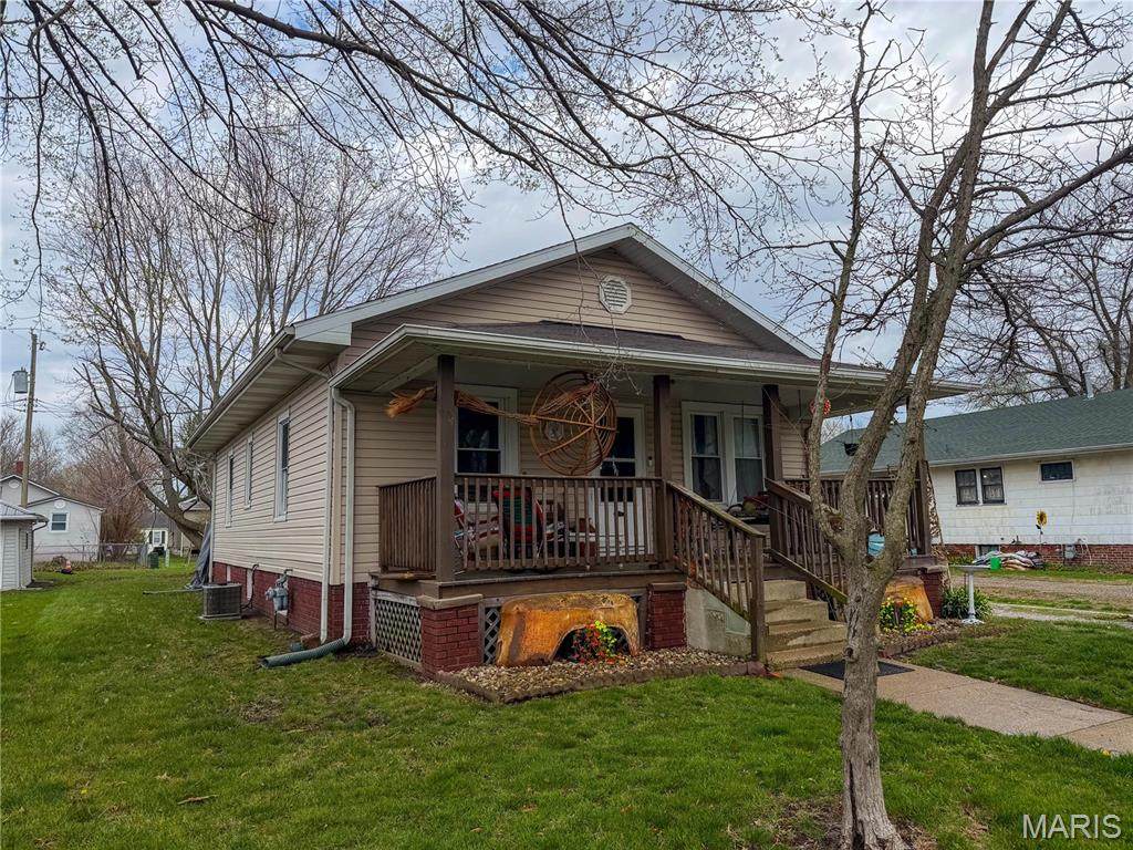 818 State Street - Photo 1