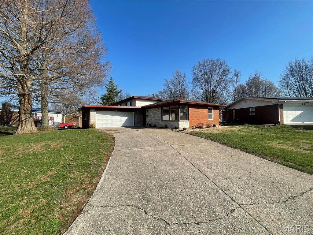 40 Rugby Drive - Photo 1