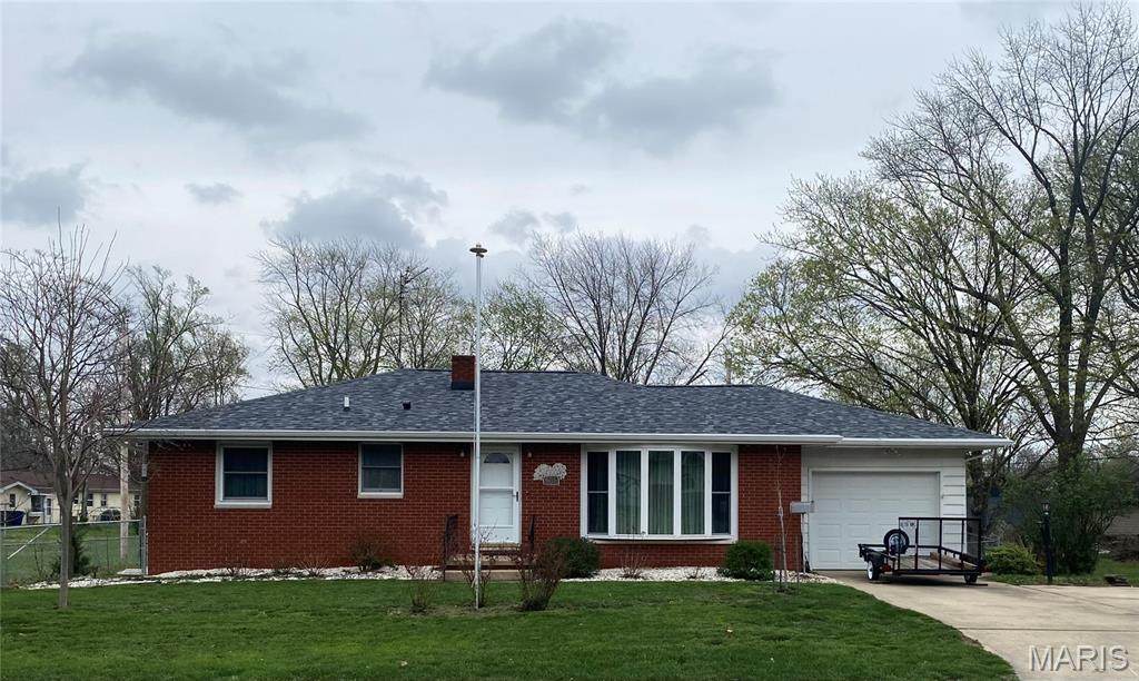 606 Shannon Drive - Photo 1