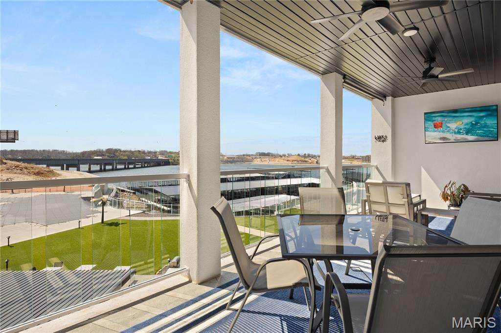 1055 Topsider Lane - Photo 1