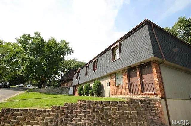 1104 Arrowhead Drive - Photo 1