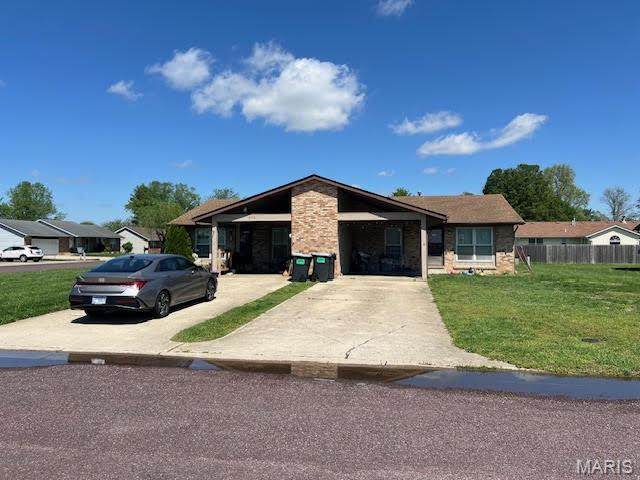 303 Aaron Court - Photo 1