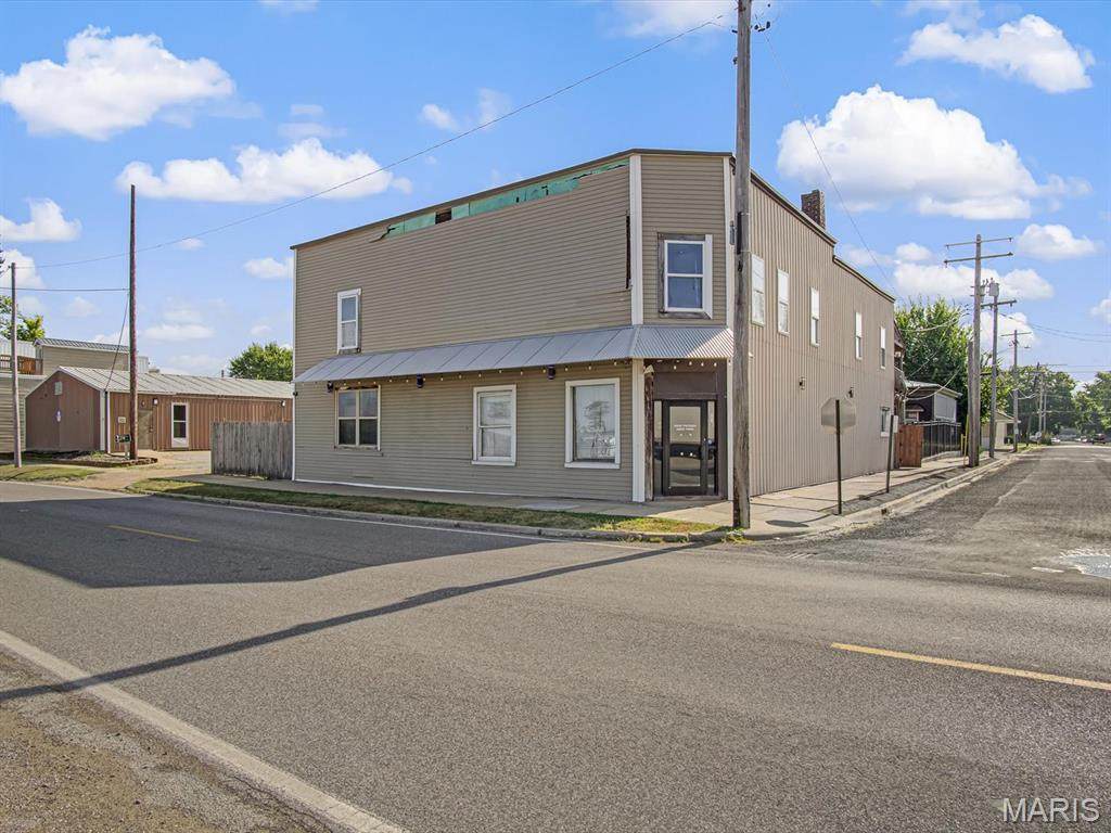 200 Main Street - Photo 1