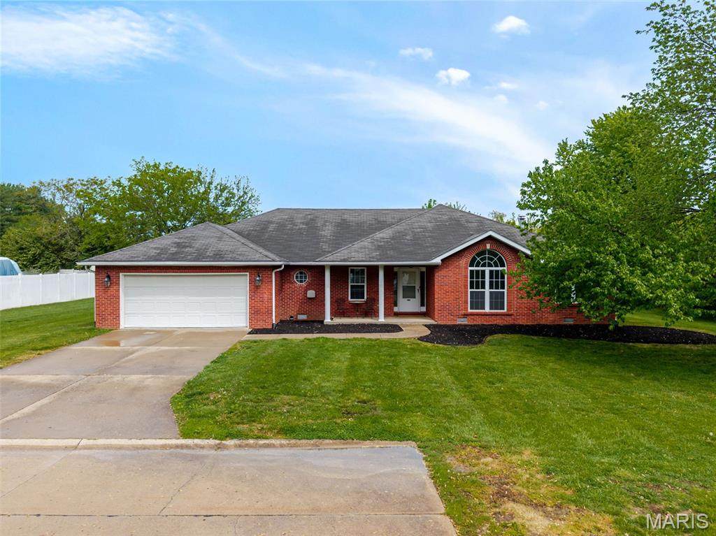 204 Piney Woods Drive - Photo 1