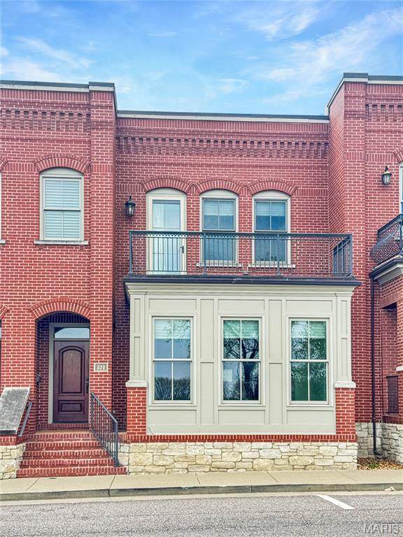 524 Front Street - Photo 1
