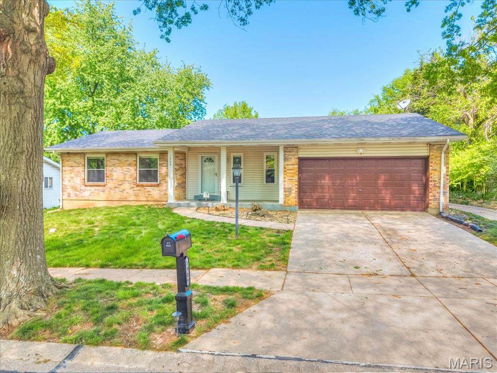 1909 Lakeheights Lane - Photo 1