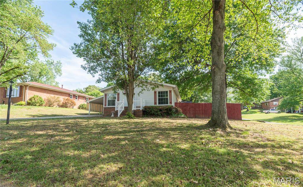 829 Whitman Street - Photo 1