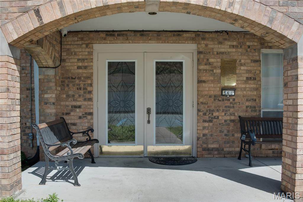 942 Guelbreth Lane - Photo 1