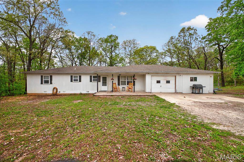23639 Hawaii Road - Photo 1