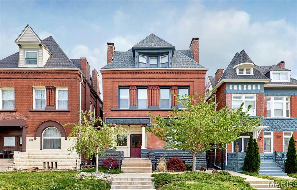 4253 Washington Boulevard - Photo 1