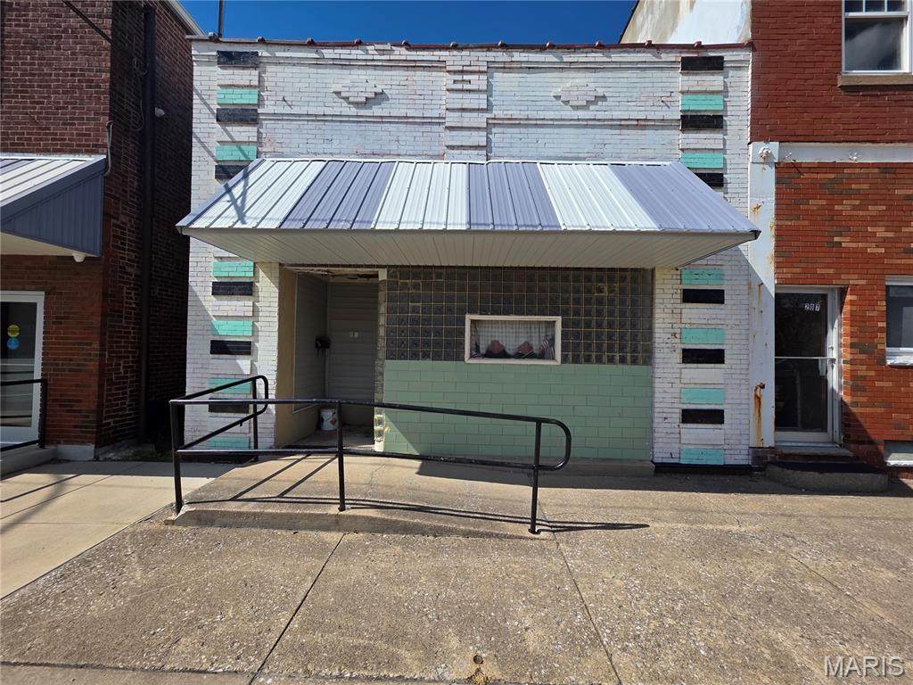 205 Central Avenue - Photo 1