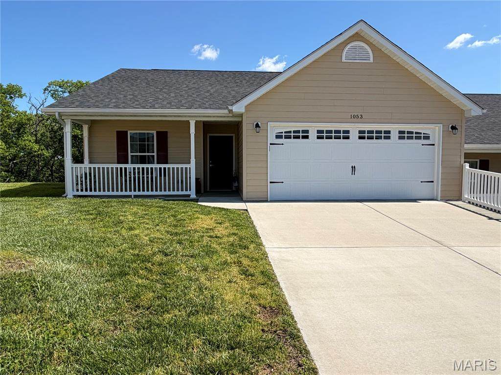 1053 Hawk Ridge Drive - Photo 1