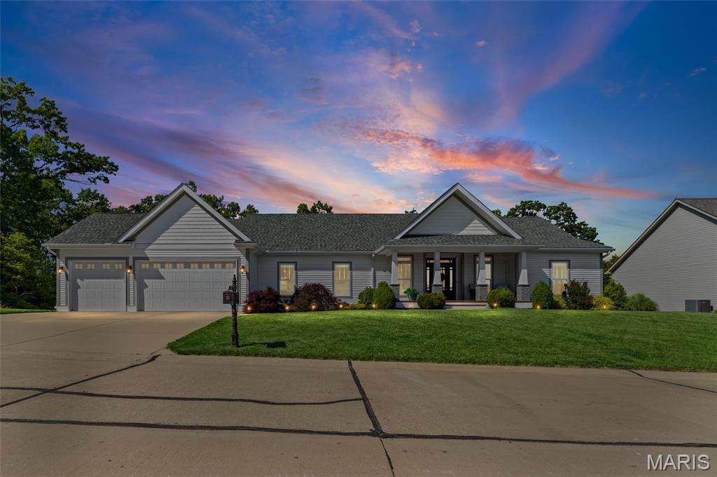 2270 Valleyview Drive - Photo 1