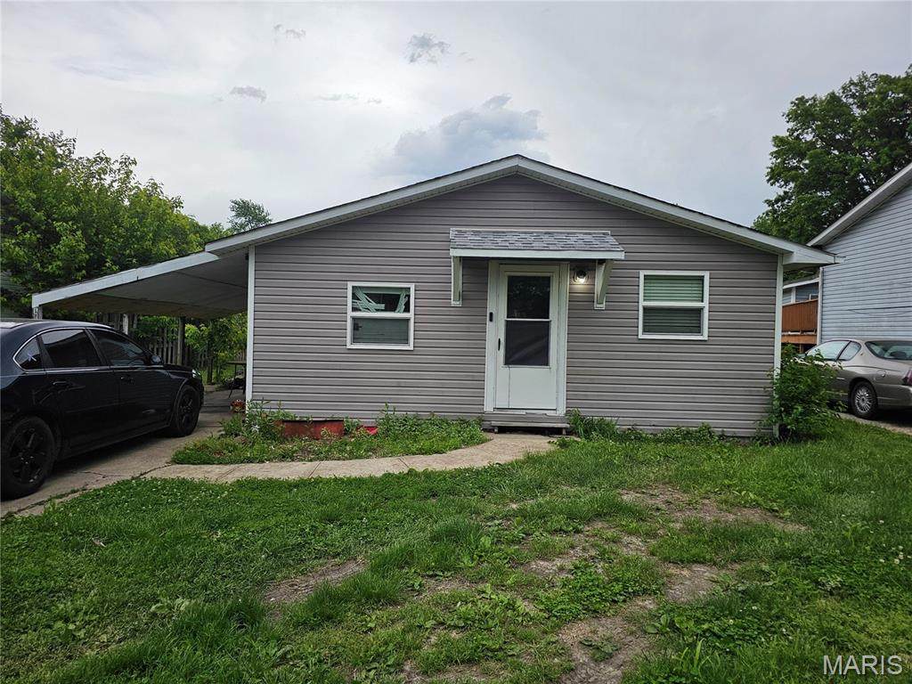 436 Southard Place - Photo 1