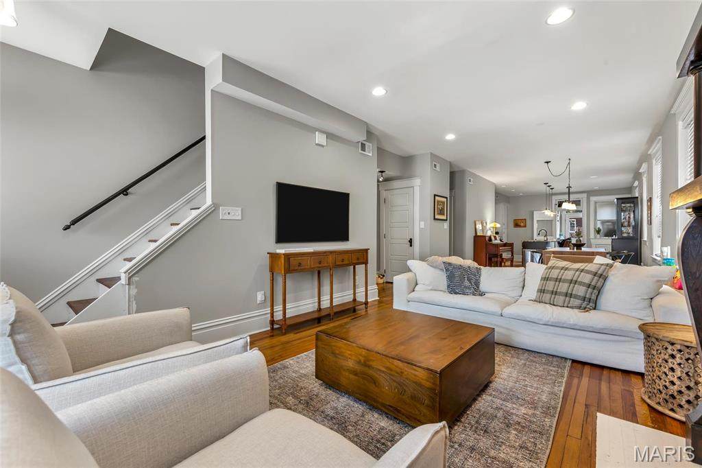 2318 Louisiana Avenue - Photo 1