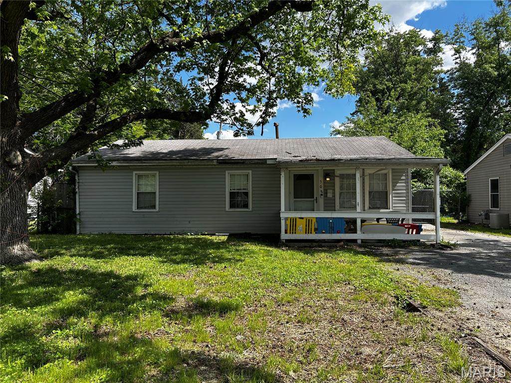 508 Saint James Drive - Photo 1