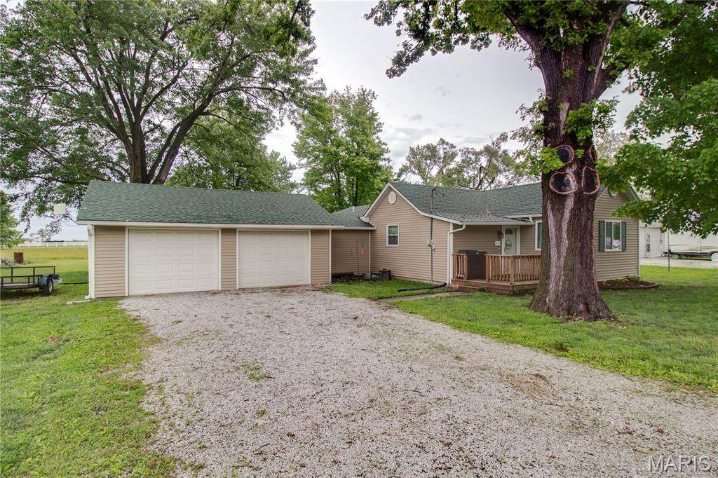 313 Charles Street - Photo 1