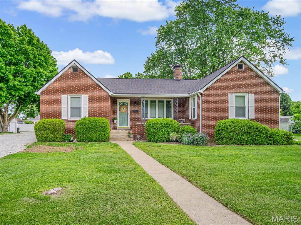 700 Waterloo Drive - Photo 1