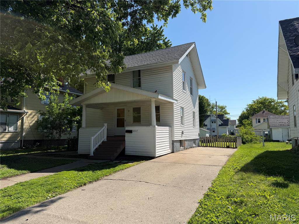 1007 Sumner Street - Photo 1