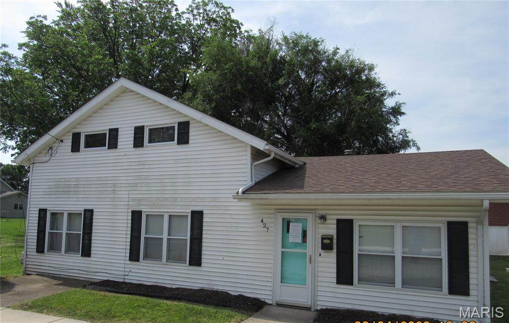 427 Sycamore Street - Photo 1