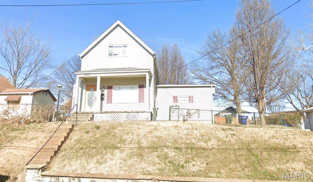 6615 Villa Avenue - Photo 1