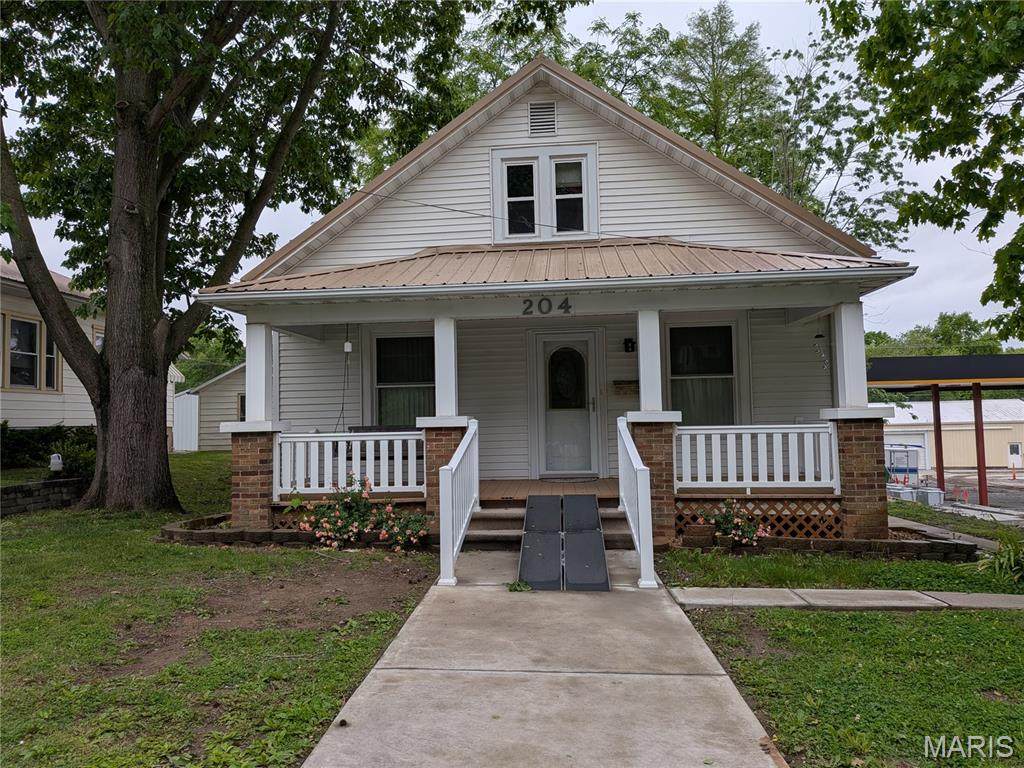 204 Broadway - Photo 1