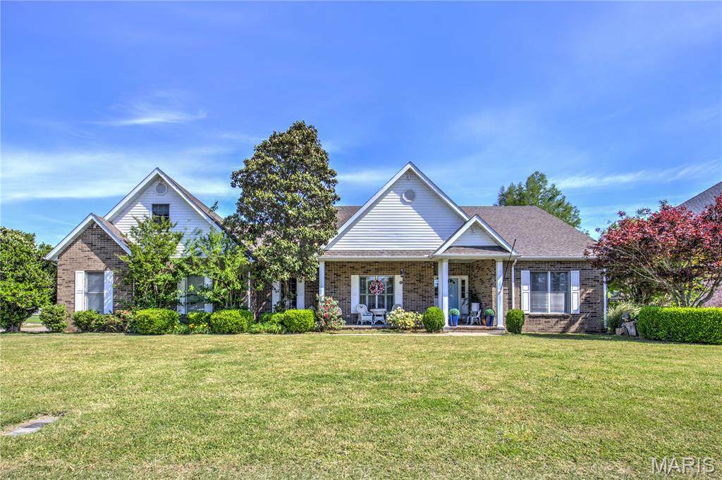 504 Thornwood Ave - Photo 1