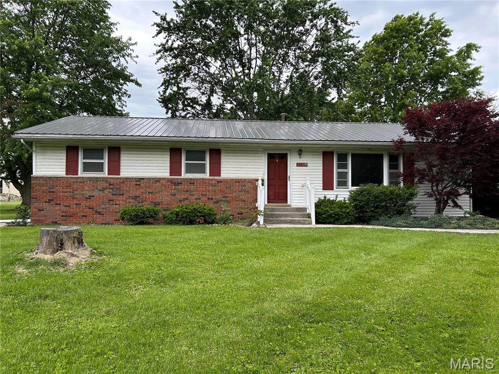 316 Loomis Lane - Photo 1