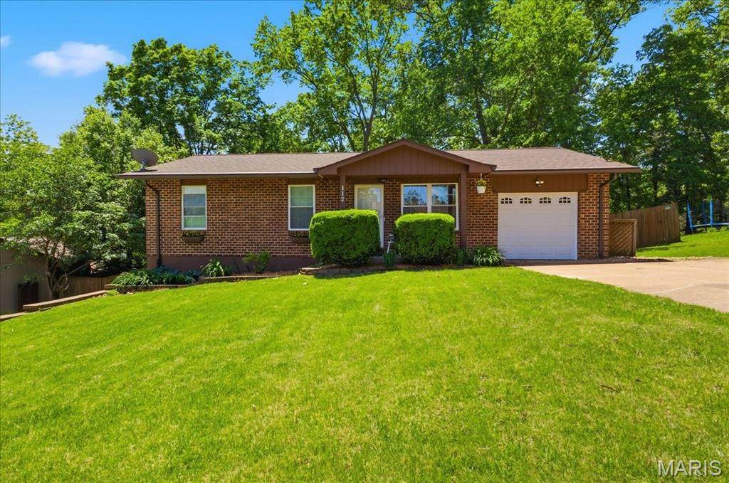 112 Willow Drive - Photo 1