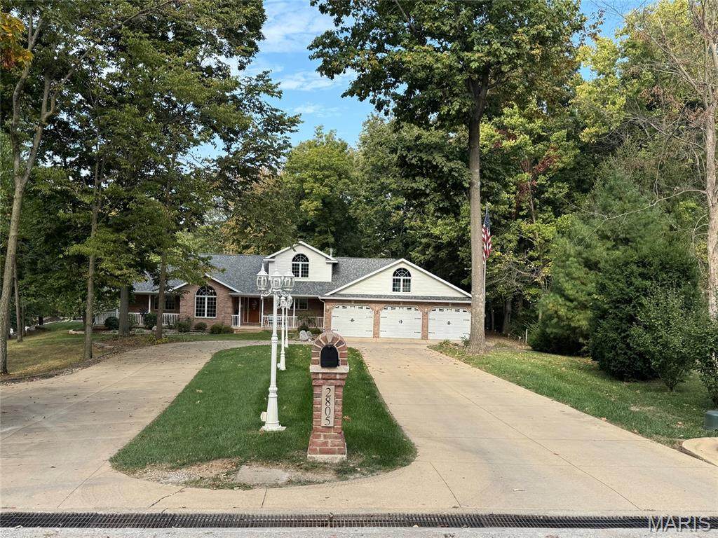 2805 Bear Creek Drive - Photo 1