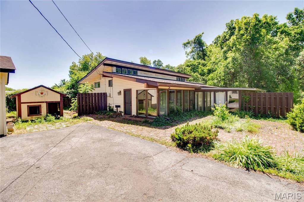 5014 Alicia Drive - Photo 1