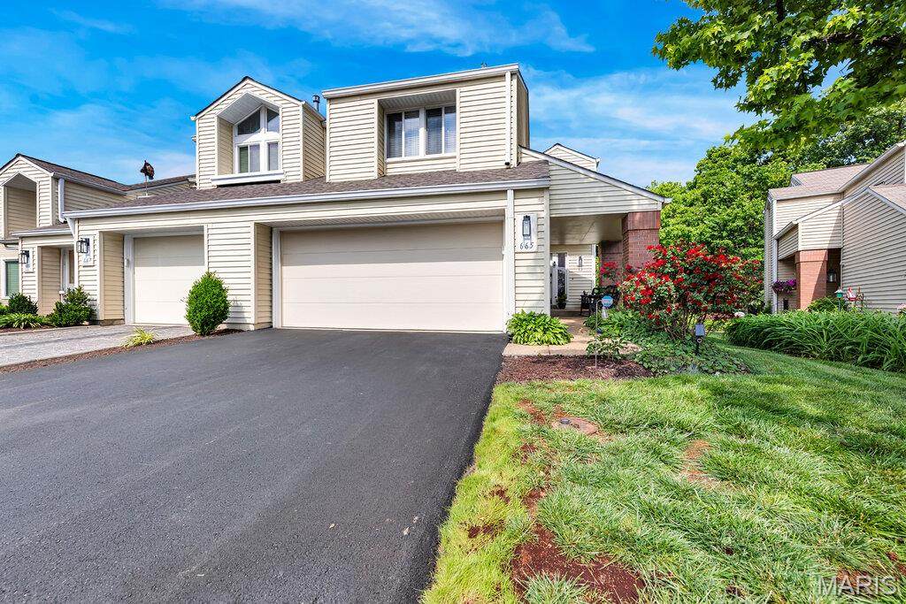 665 Highview Circle Drive - Photo 1