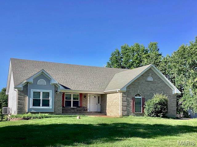 215 Candlewick Drive - Photo 1