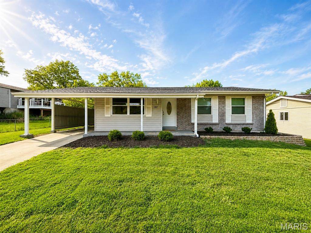 207 Bitterwood Drive - Photo 1