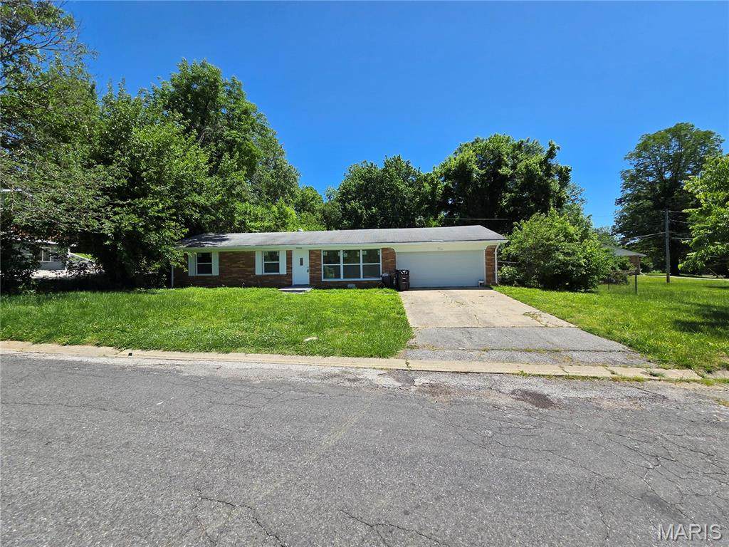 4 Hi Pointe Drive - Photo 1