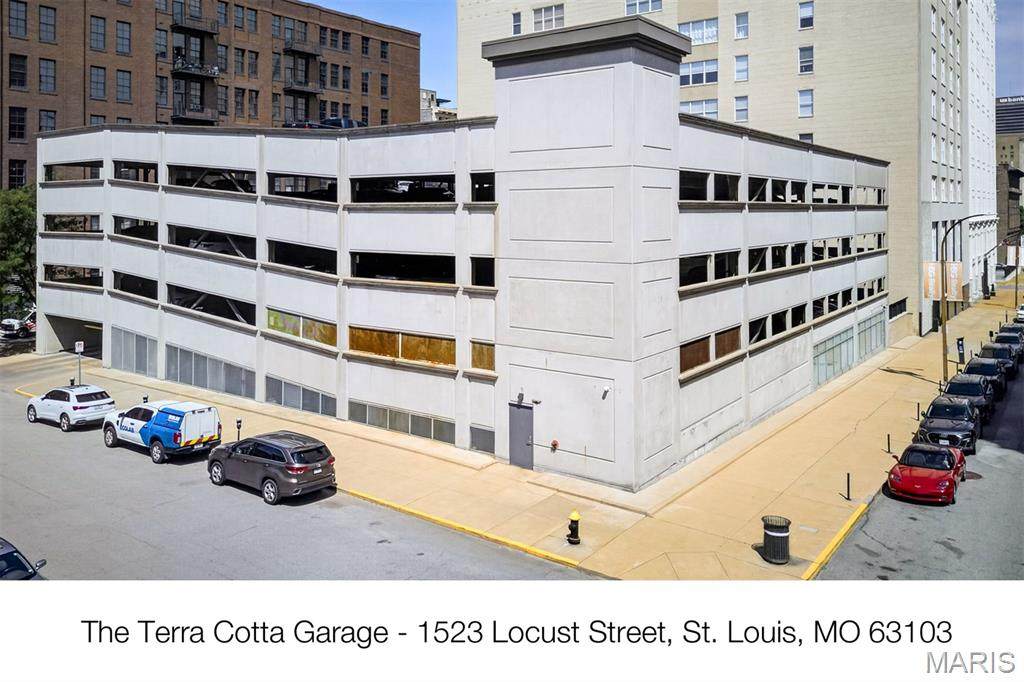 1523 Locust Street - Photo 1