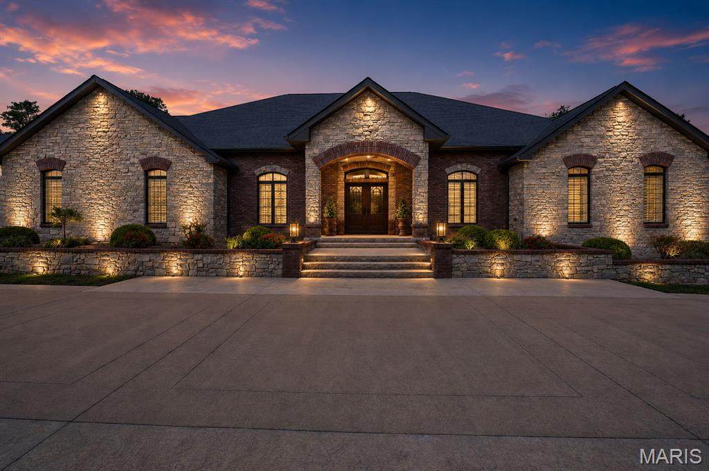470 Quail Creek Drive - Photo 1
