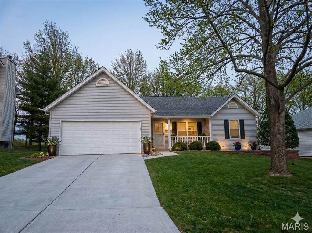 2877 Bromley Drive - Photo 1