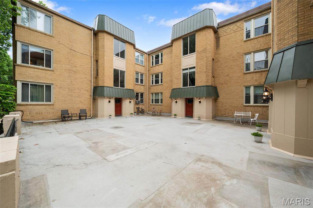 7542 York Drive - Photo 1
