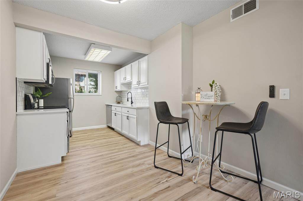 82 Lemans Court - Photo 1