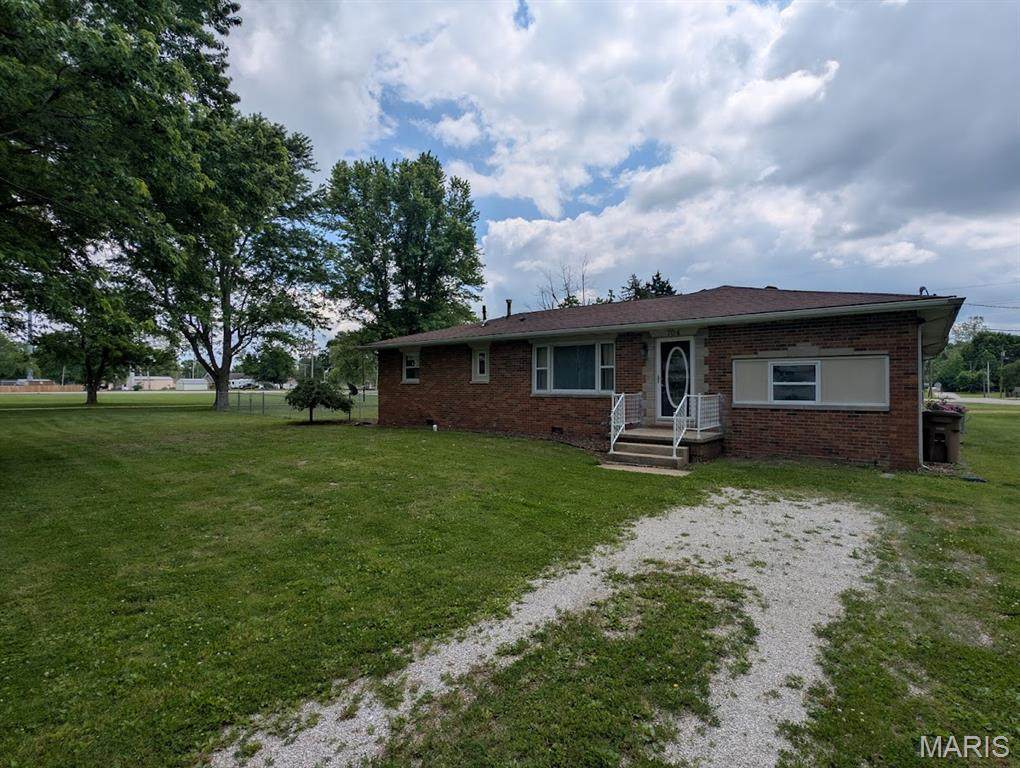 704 Sawyer Street - Photo 1