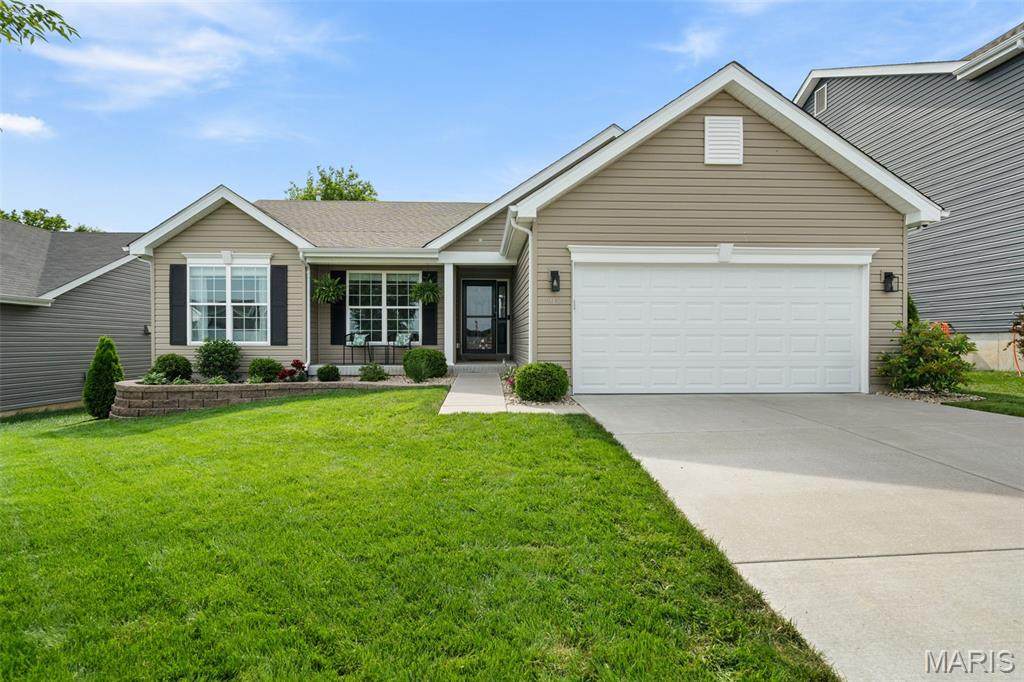 915 Crestwood Lane - Photo 1