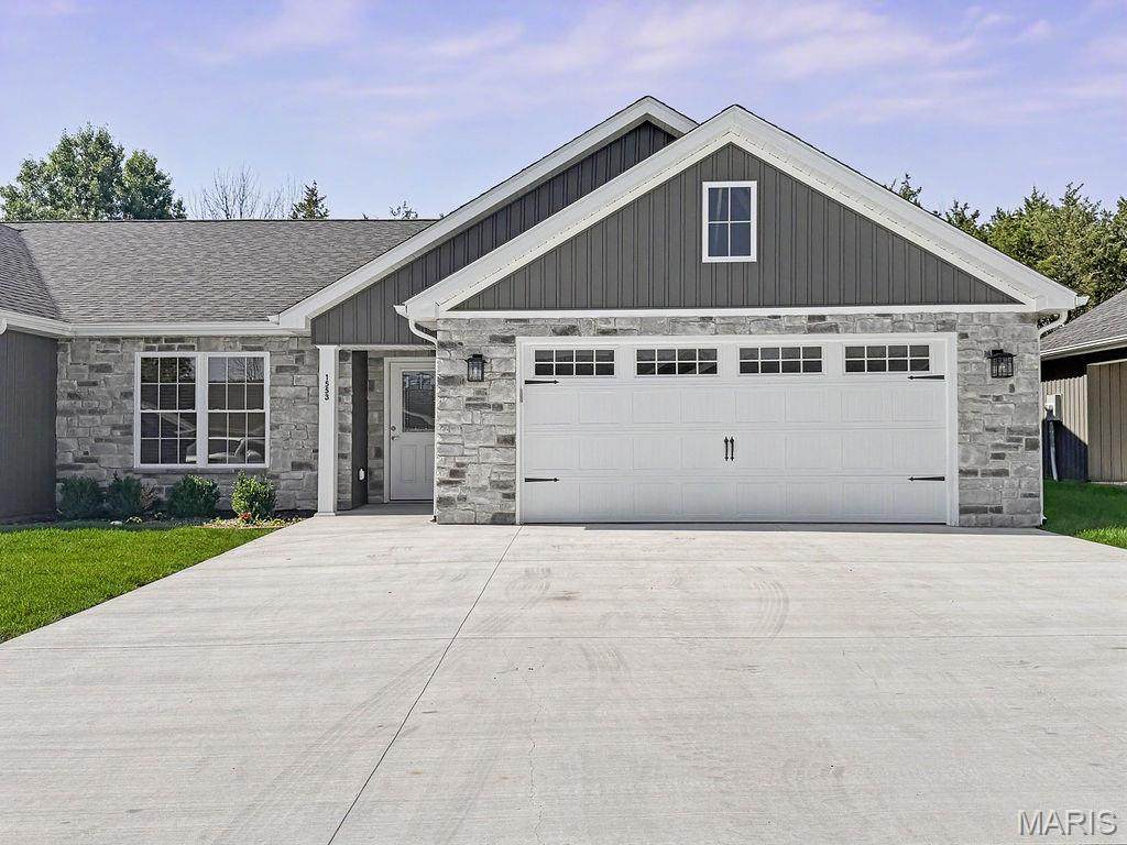 1553 Hickory Landing - Photo 1
