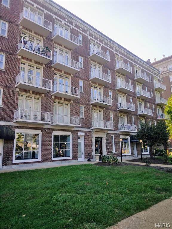5316 Pershing Avenue - Photo 1