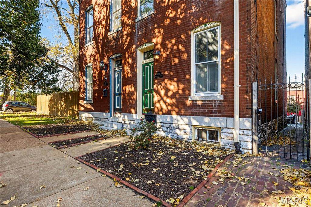 1323 Shenandoah Avenue - Photo 1