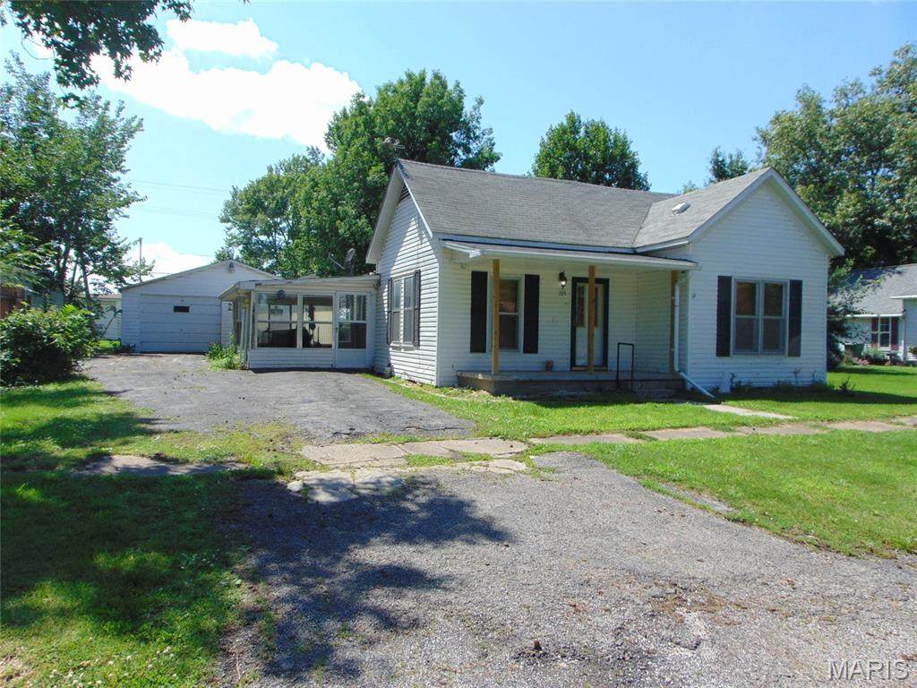 105 6th Street - Photo 1