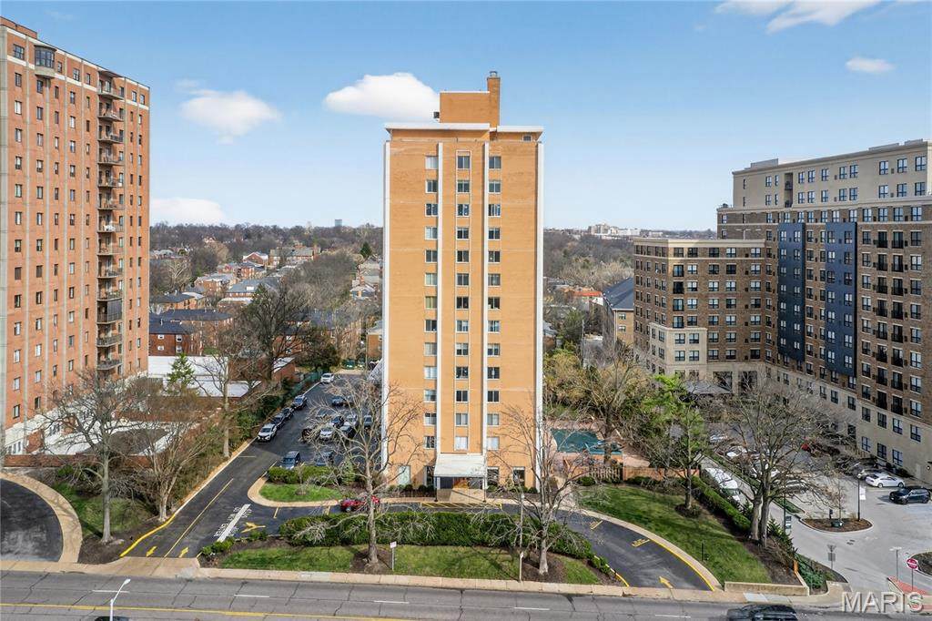 900 Hanley Road - Photo 1